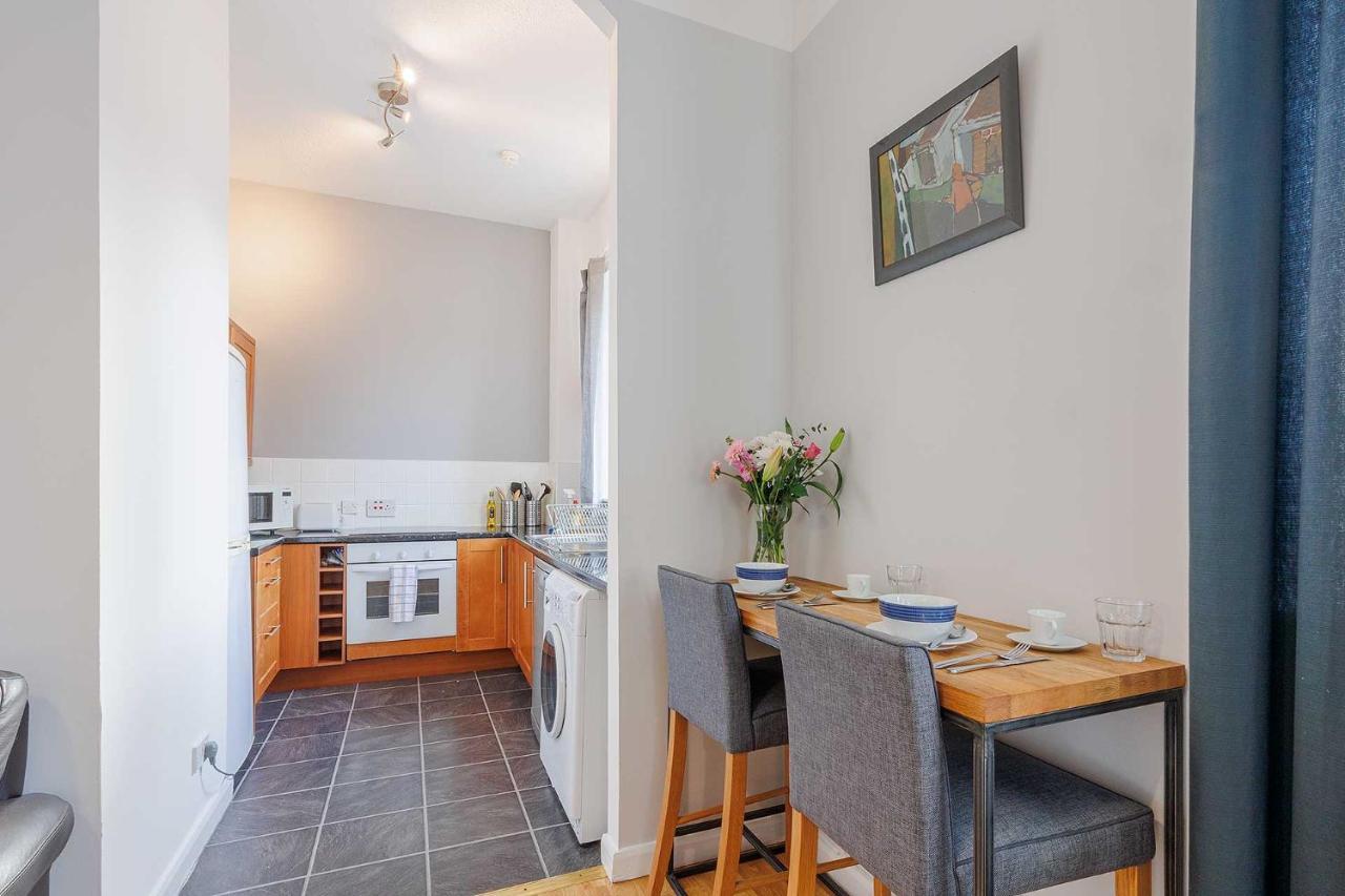 Linlithgow Apartment ภายนอก รูปภาพ